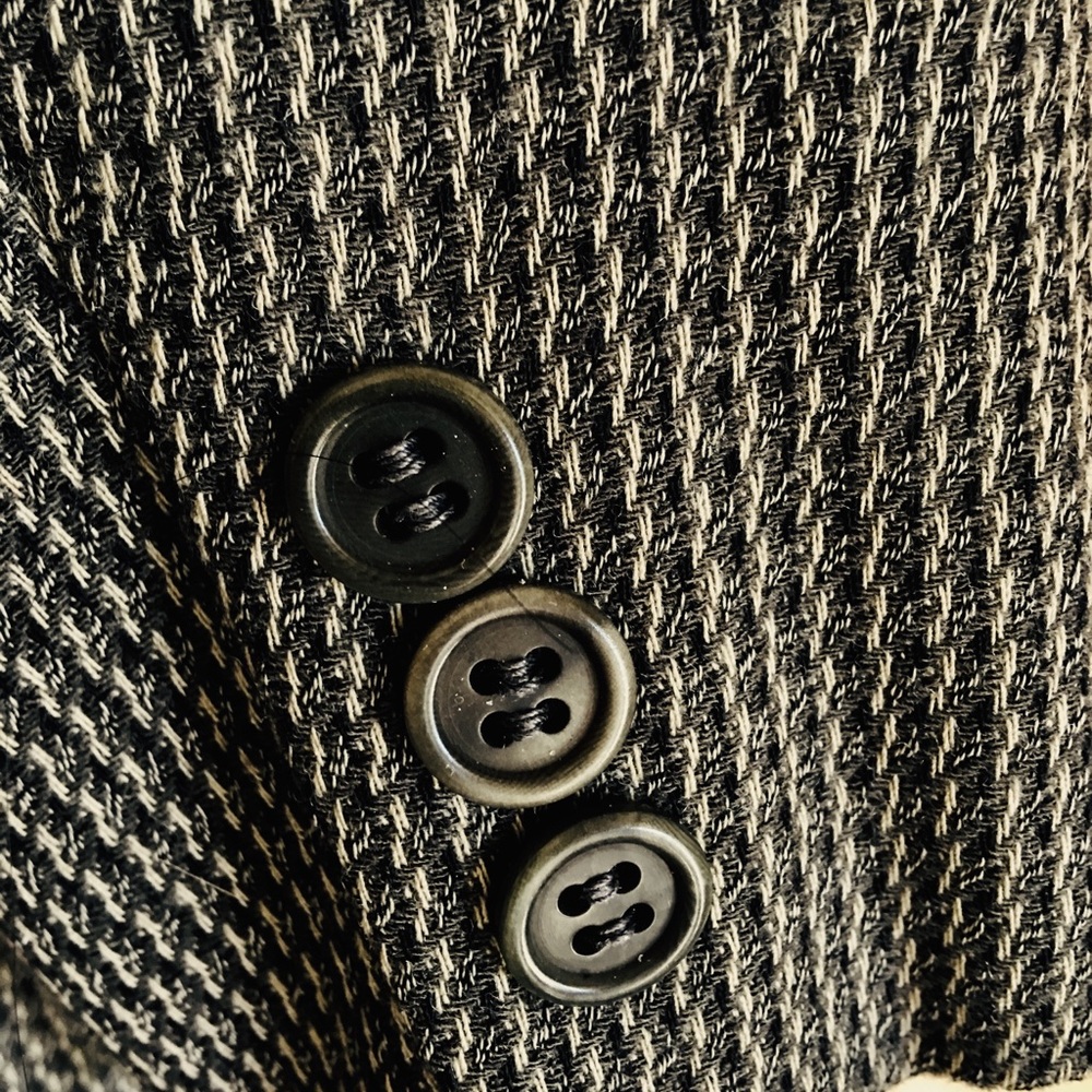 Mani by Giorgio Armani 100% virgin wool blazer